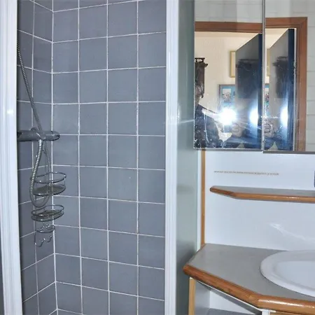 Maison Bretonne A 50m De La Avec Jardin, Wifi Et Velos - - Fr-1-368-27